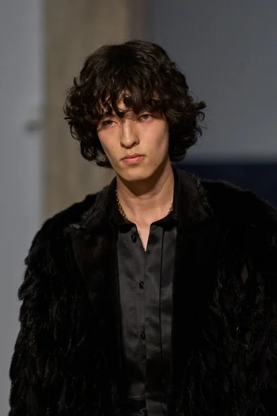 Look 121